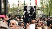 طهران تودّع جثمان الراحل مشايخي بموكب مهيب