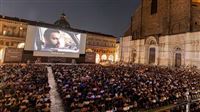 5 آلاف إيطالي يشاهدون "انفصال نادر عن سيمين"