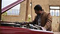 حامد بهداد مصلح سيارات في"قصر شيرين"